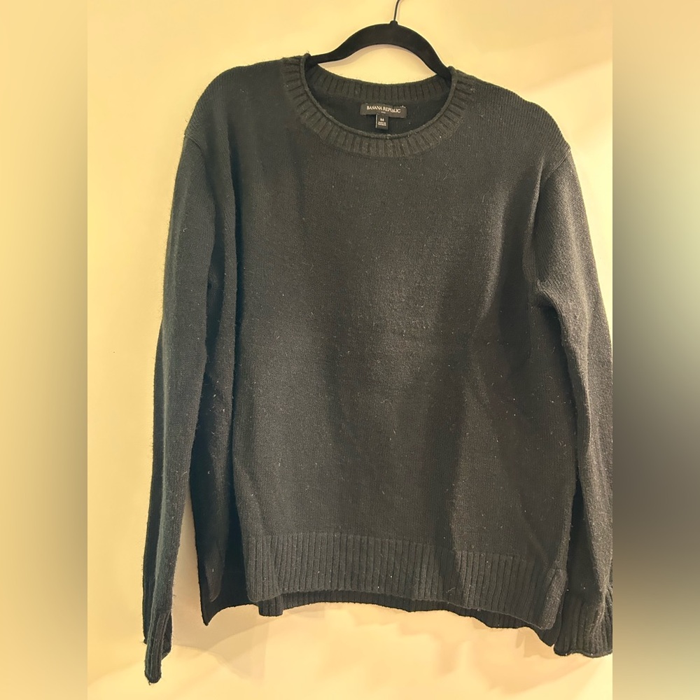 Banana Republic Women's Black Crewneck Sweater